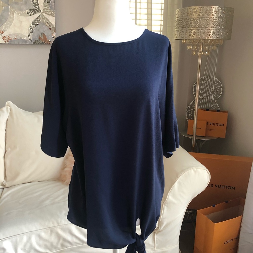 ❤️Olivaceous navy blue knot-front top